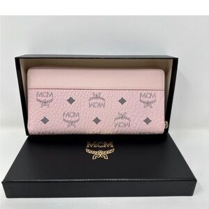 NWT MCM zip Long Wallet in Powder Pink